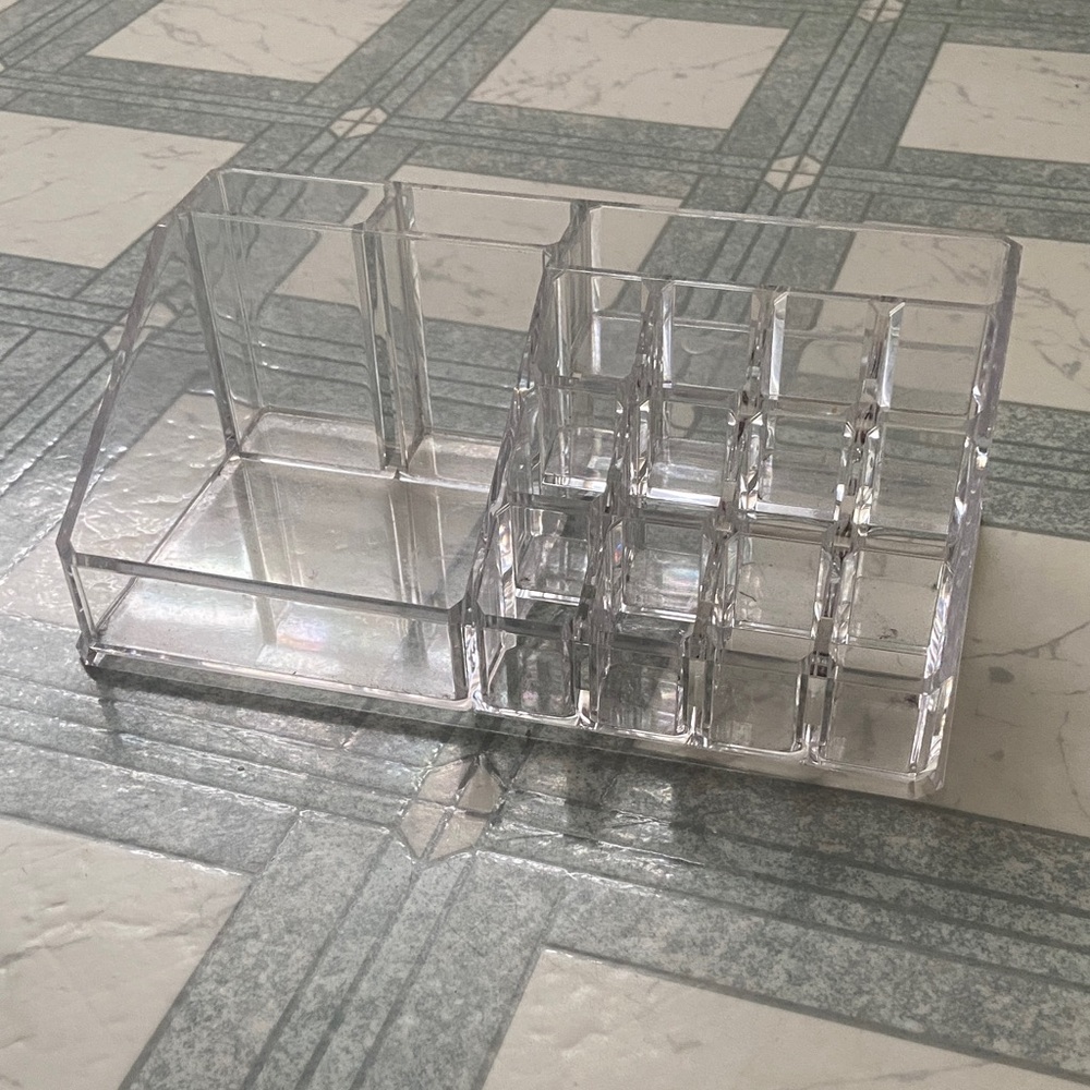 Clear Acrylic Makeup Organizer